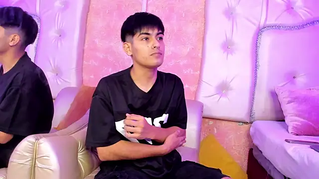 TylerCruz   online show from 04-02-26, 01:18