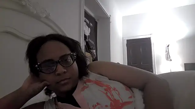 Snapshot of biancadoesit chatting on 03-28-26, 05:08 biancadoesit online show from 03-28-26, 05:08