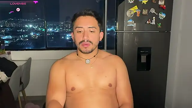 Diego Latinguy online show from 03-31-26, 01:29