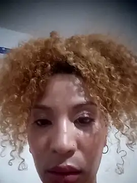 Snapshot of SolashLitzy_Curly chatting on 06-09-26, 05:19 SolashLitzy Curly online show from 06-09-26, 05:19