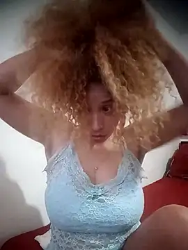 Snapshot of SolashLitzy_Curly chatting on 05-19-26, 03:57 SolashLitzy Curly online show from 05-19-26, 03:57