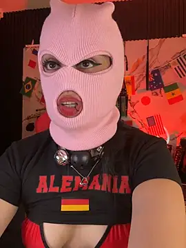Darkrisnah online show from 06-14-26, 02:29