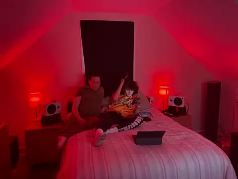 Teddy4420 online show from 05-11-26, 04:14
