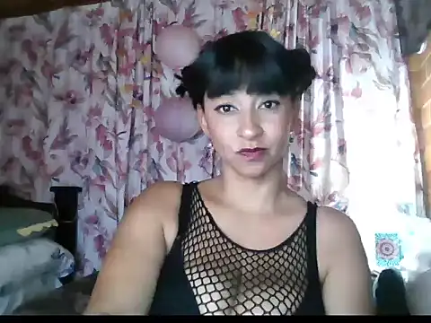 SusanCortez  online show from 05-19-26, 06:26