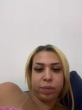 Snapshot of marcellyfiori chatting on 04-14-26, 10:59 marcellyfiori online show from 04-14-26, 10:59