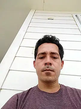 Snapshot of Gabriel_leon33 chatting on 05-19-26, 08:16 Gabriel leon33 online show from 05-19-26, 08:16