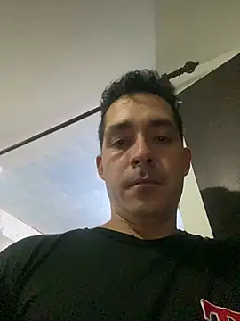 Snapshot of Gabriel_leon33 chatting on 06-21-26, 12:05 Gabriel leon33 online show from 06-21-26, 12:05
