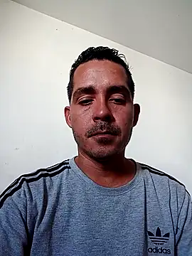 Gabriel leon33 online show from 03-27-26, 08:32