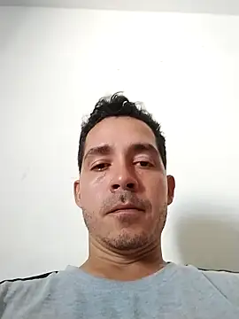 Gabriel leon33 online show from 04-13-26, 08:02