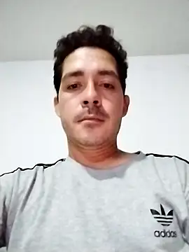 Snapshot of Gabriel_leon33 chatting on 05-14-26, 10:51 Gabriel leon33 online show from 05-14-26, 10:51