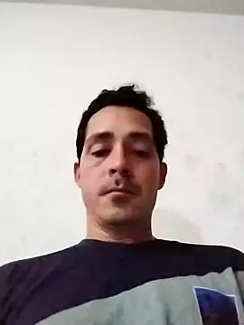 Snapshot of Gabriel_leon33 chatting on 05-24-26, 06:30 Gabriel leon33 online show from 05-24-26, 06:30