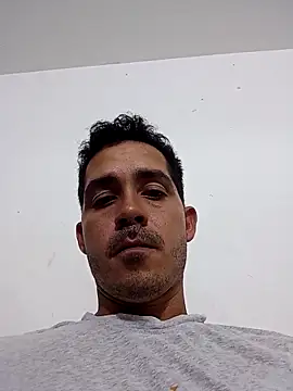 Gabriel leon33 online show from 04-11-26, 05:15