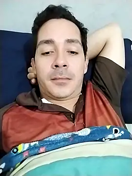 Snapshot of Gabriel_leon33 chatting on 05-23-26, 01:48 Gabriel leon33 online show from 05-23-26, 01:48