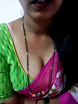 Snapshot of Sexyteacher143 chatting on 05-13-26, 04:30 Sexyteacher143 online show from 05-13-26, 04:30