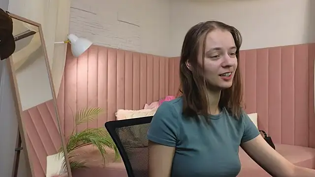 emma chaser online show from 05-04-26, 01:31