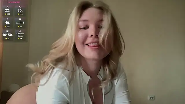 cutiejuliee online show from 03-31-26, 02:52