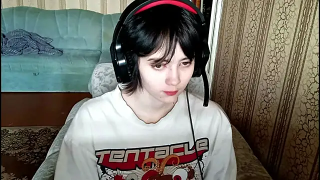 Snapshot of ShaynaLinley chatting on 03-26-26, 10:35 ShaynaLinley online show from 03-26-26, 10:35