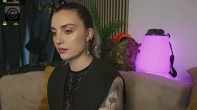 Ema Reese online show from 06-07-26, 04:39