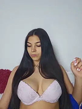 Crissdesire online show from 05-29-26, 06:03