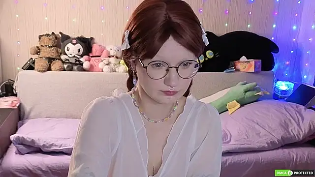 Snapshot of JulietFisher chatting on 05-05-26, 03:42 JulietFisher online show from 05-05-26, 03:42