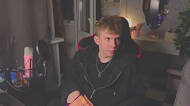 meowmeowland online show from 03-24-26, 07:14