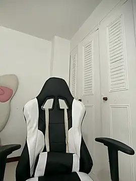 Valerie-S online show from 05-06-26, 01:48