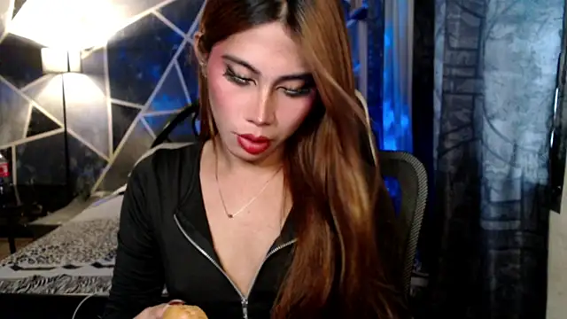 demeterfoxx online show from 04-12-26, 02:15