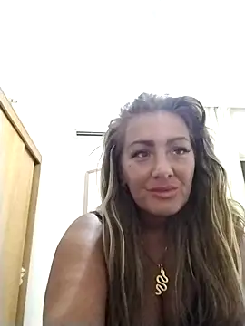 Exotic ParisX online show from 05-01-26, 08:47