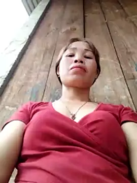 Snapshot of Ely-cute2k chatting on 04-28-26, 02:27 Ely-cute2k online show from 04-28-26, 02:27