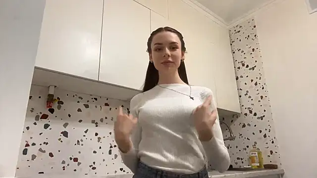 Snapshot of SlippyEngine chatting on 03-25-26, 05:34 SlippyEngine online show from 03-25-26, 05:34