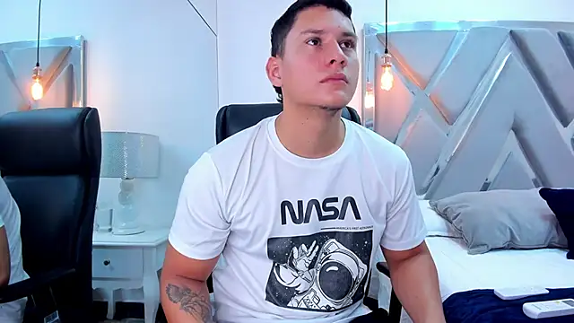 Chriss Diamond online show from 03-28-26, 08:32