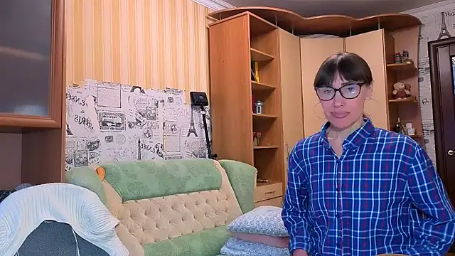 LadyL2026 online show from 03-29-26, 11:34