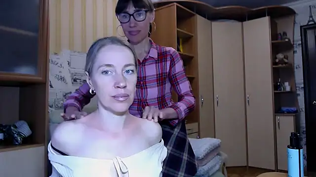 LadyL2026 online show from 03-28-26, 12:17