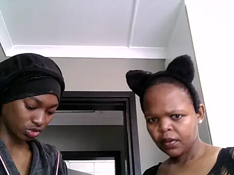 BustyBUNNYWORXXX online show from 04-05-26, 01:29