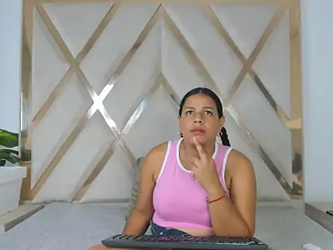 Alanaasm online show from 03-26-26, 05:17