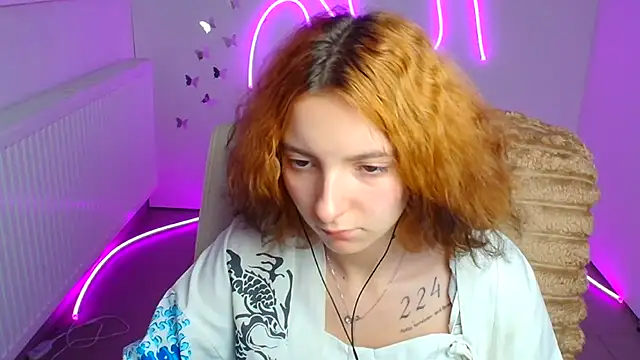 Butterfly Milly online show from 06-27-26, 11:38