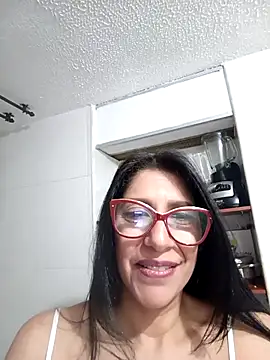 SamanthaRosse01  online show from 04-21-26, 01:42