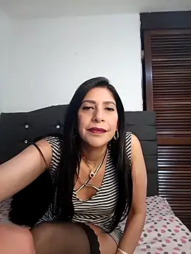 SamanthaRosse01  online show from 04-18-26, 05:04
