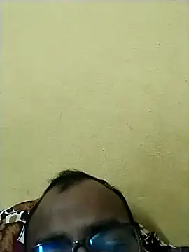 Snapshot of Amitindia chatting on 04-08-26, 09:33 Amitindia online show from 04-08-26, 09:33