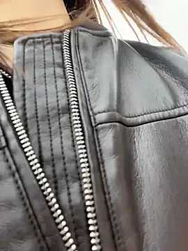 AnitaFly online show from 04-23-26, 10:44
