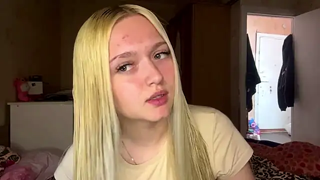 Sophia Blonde online show from 05-12-26, 04:24