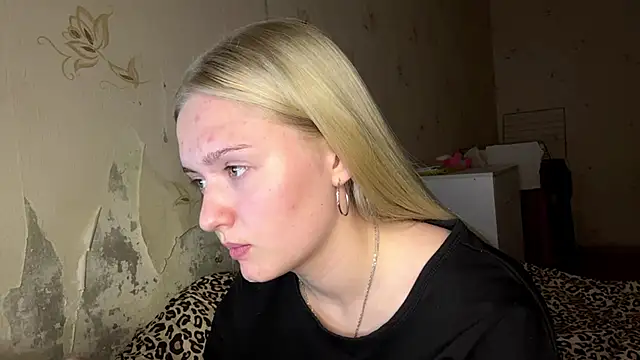 Sophia Blonde online show from 04-15-26, 03:38