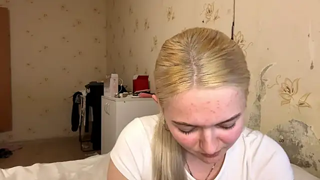 Sophia Blonde online show from 04-05-26, 04:35