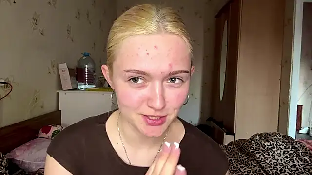 Sophia Blonde online show from 04-08-26, 02:29