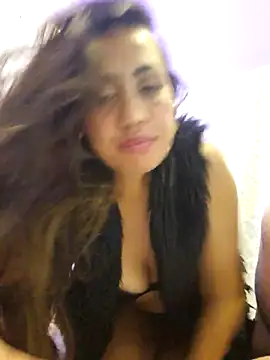 Snapshot of LASEXbellaX chatting on 04-27-26, 03:15 LASEXbellaX online show from 04-27-26, 03:15
