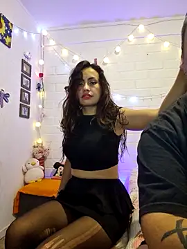 Snapshot of LASEXbellaX chatting on 04-29-26, 02:49 LASEXbellaX online show from 04-29-26, 02:49