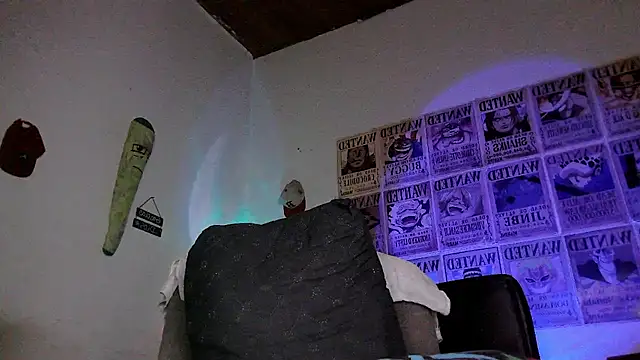 Snapshot of Pinky_xxx333 chatting on 03-26-26, 03:05 Pinky xxx333 online show from 03-26-26, 03:05