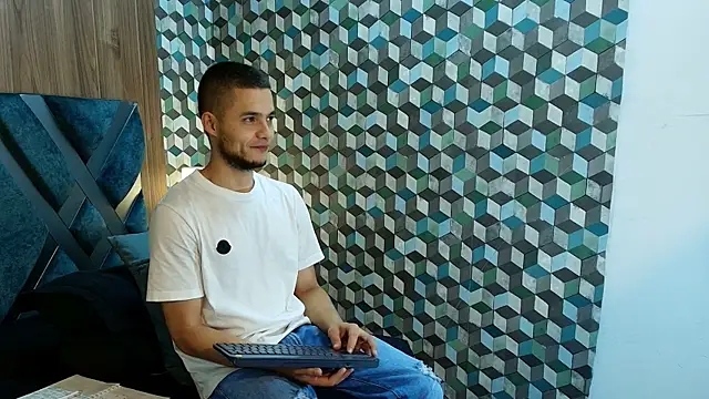 Joaho Fernandez online show from 05-25-26, 09:24
