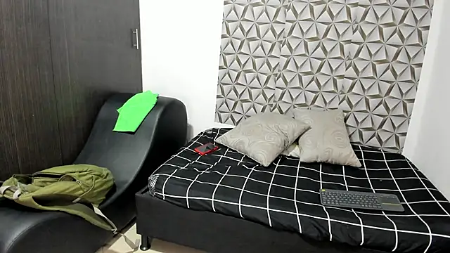Snapshot of Benjamin_lich chatting on 05-22-26, 06:06 Benjamin lich online show from 05-22-26, 06:06