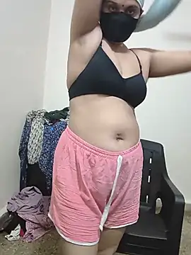 HeartlessGirl online show from 06-08-26, 10:38